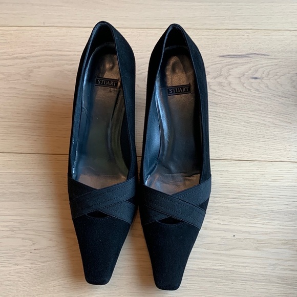 Stuart Weitzman Suede Kitten Heels - Picture 5 of 6